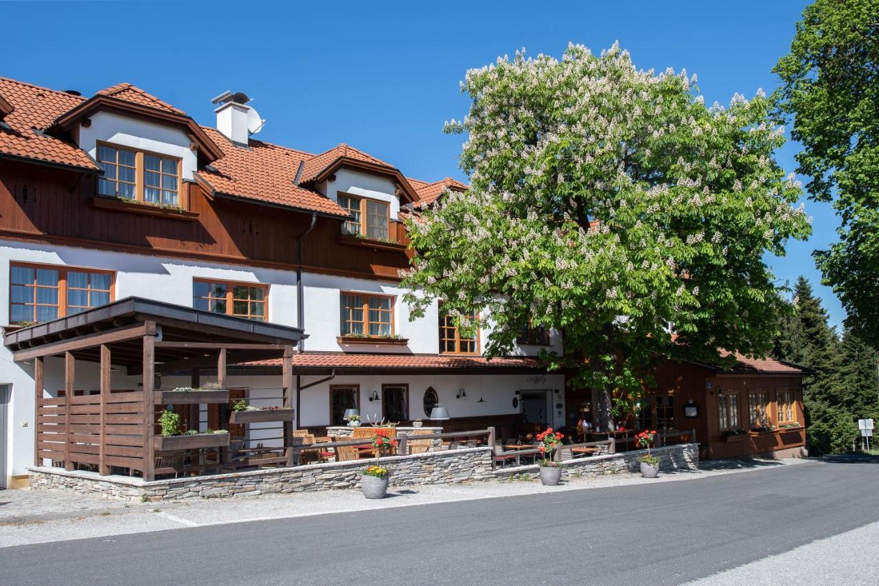 Zum Fally - Landgasthof Kirchberg am Wechsel Ngoại thất bức ảnh